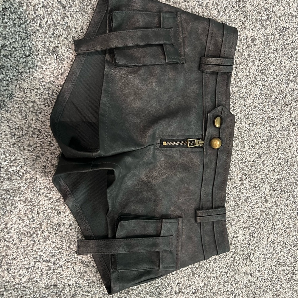 Edikted Black Cargo Shorts